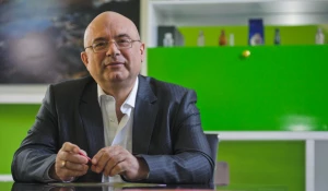 Генеральный директор ООО НПФ "Алтайский букет" Сергей Мухортов.