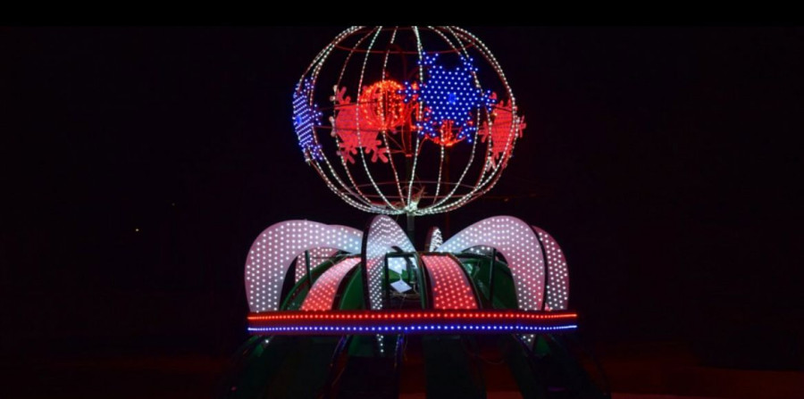 Новогодние световые фонтаны в Барнауле.