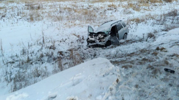 Под Рубцовском в ДТП погибли два человека. 10 декабря 2017 года.