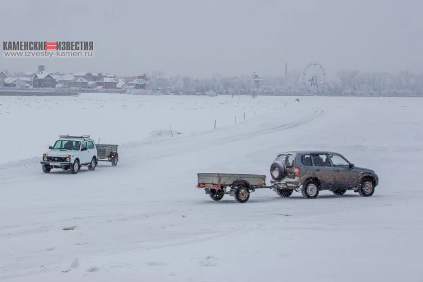 В Камне-на-Оби открыли автомобильную переправу