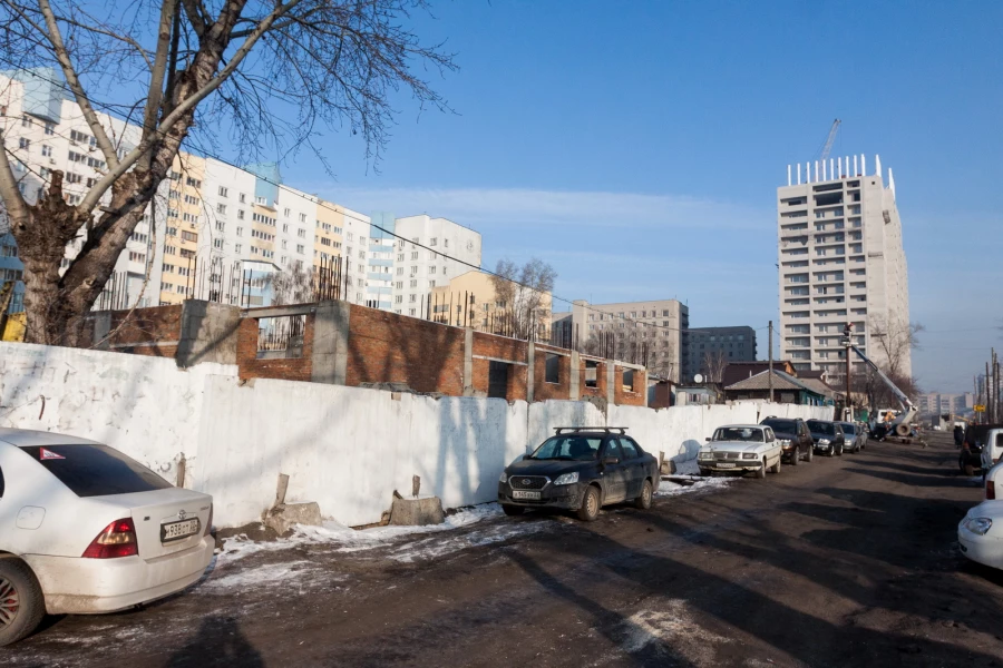 Новостройки в частном секторе в Барнауле.