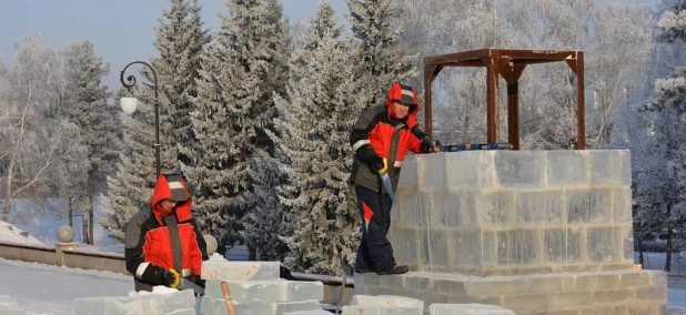 Строительство снежного городка.