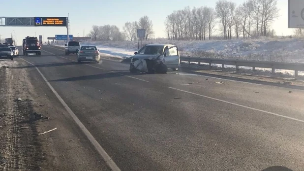 Авария произошла недалеко от Бийска 17 декабря.