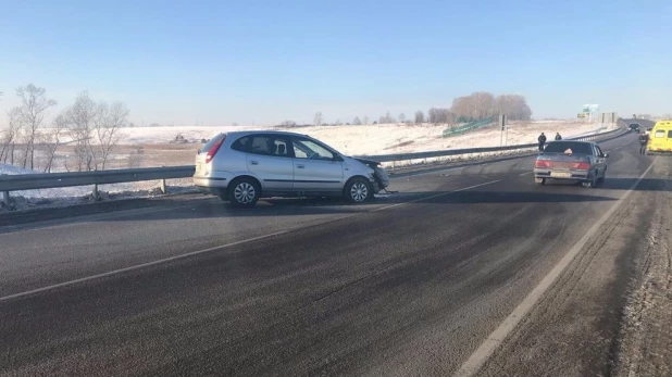 Авария произошла недалеко от Бийска 17 декабря.