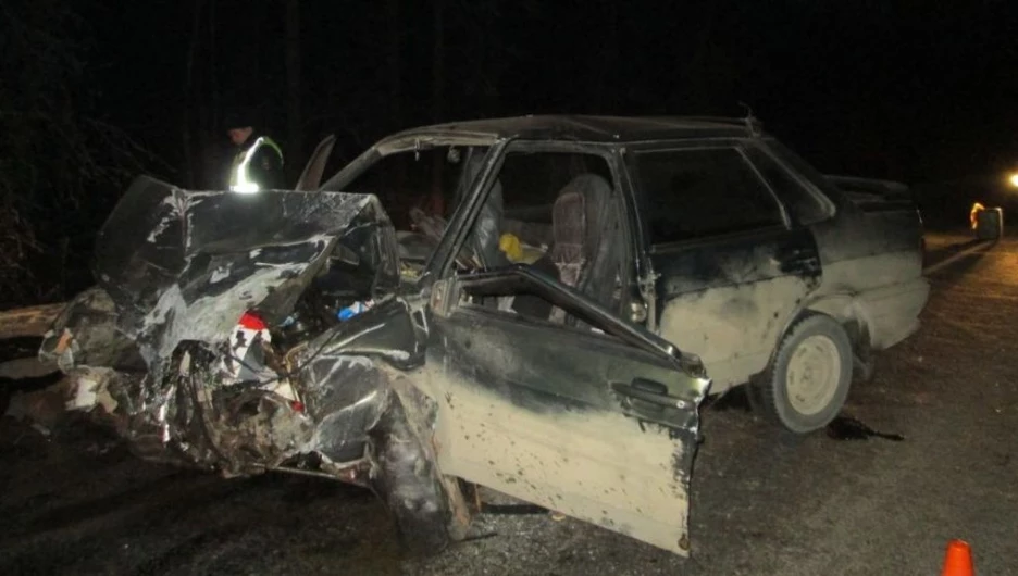 В жуткой аварии на алтайской трассе пострадали 4 человека.