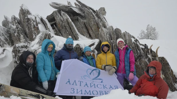 Барнаульцы покорили высшую точку Алтайского края.