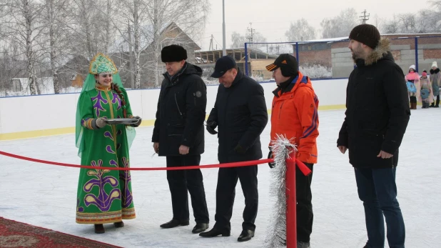 Открытие новой хоккейной площадки в Тальменке