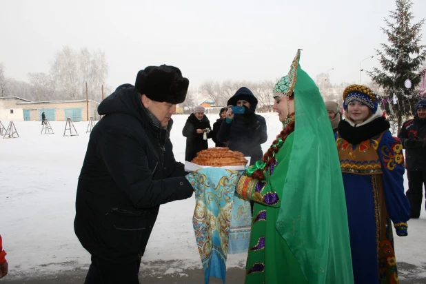 Открытие новой хоккейной площадки в Тальменке