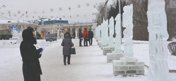 В Барнауле выбрали лучшую ледяную скульптуру.