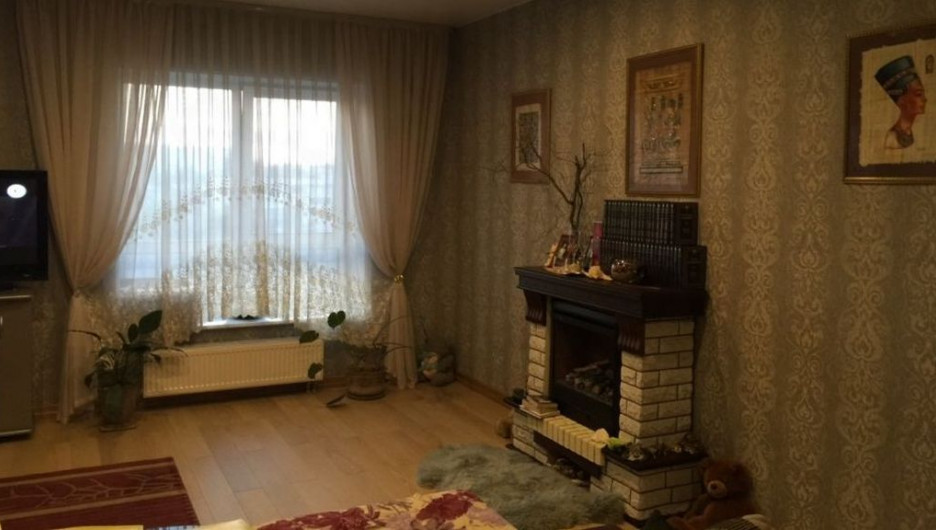 В Барнауле продают элитную квартиру с зимним садом и подоконниками из мрамора.