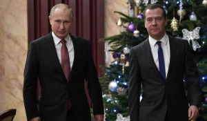 Президент РФ Владимир Путин и премьер-министр Дмитрий Медведев.