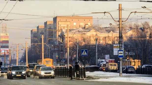 Барнаул зимой. Транспорт. 