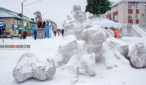 В Алтайском крае неизвестные обезглавили снежных псов.
