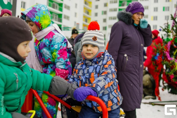 Большой новогодний праздник 