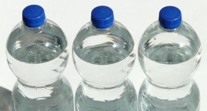 Пластиковые бутылки, "полторашки".