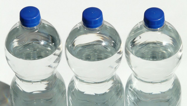 Пластиковые бутылки, "полторашки".