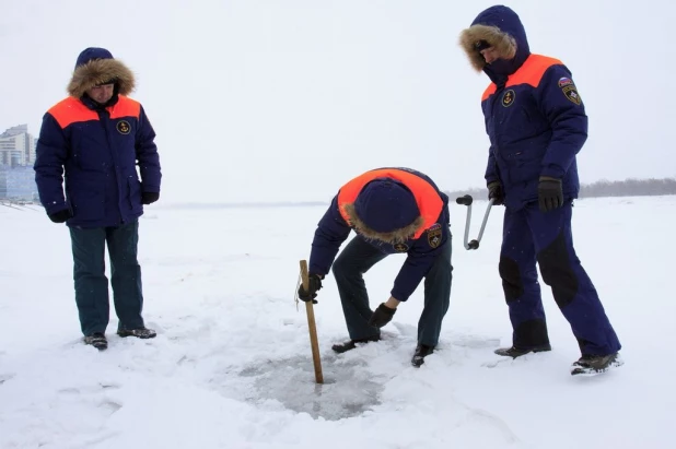 В Барнауле заканчивают подготовку Крещенского городка.