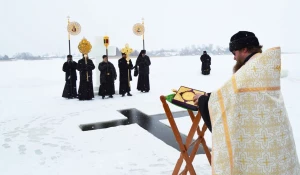 Крещенская купель в Нило-Столобинском монастыре, 2018 год.