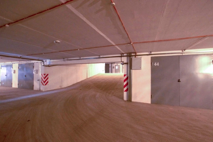 7-этажный гараж-стоянка в "Лазурном 2".