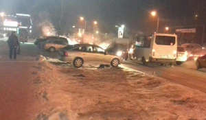 ДТП в Барнауле на Шумакова, 2 февраля 2018.