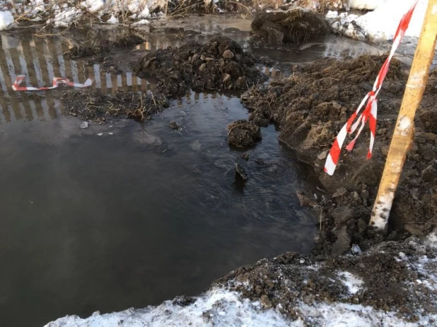 В Алтайском райцентре без воды осталась почти половина домов, детский сад и больница.