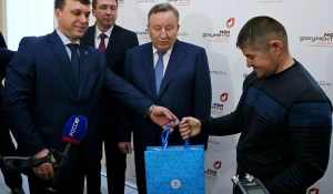 "Ростелеком" поздравил миллионного пользователя портала госуслуг в Алтайском крае. 1 февраля 2018 года