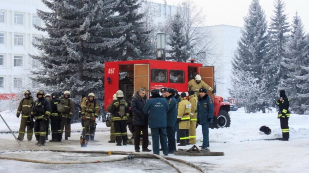 Пожар в "Доме афганца" в Барнауле.