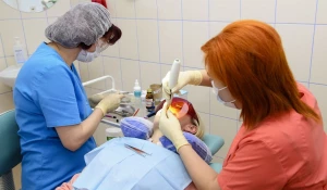 Барнаульский стоматолог рассказал о лечении зубов во сне.