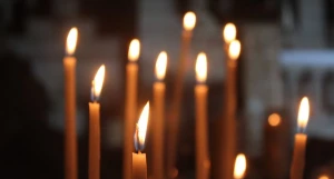 Свечи. Церковь. Молитва.