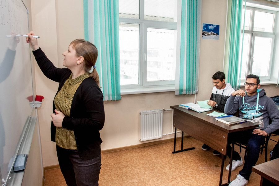 Иностранные студенты в Барнауле.