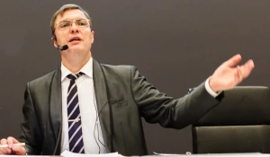 Владимир Туров.