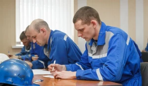 Около 90% работников Алтай-Кокса.