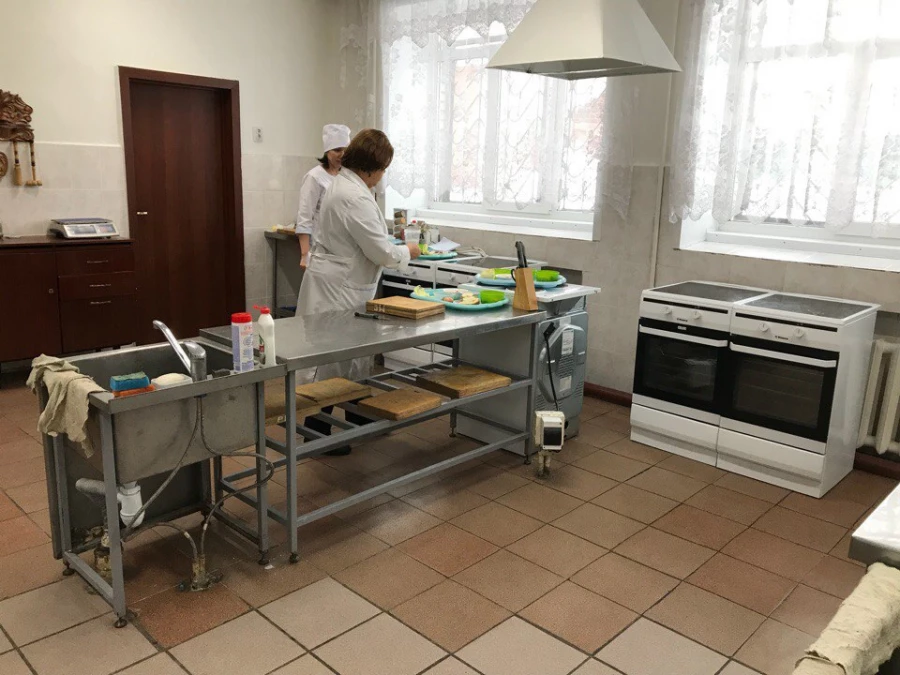 Как в Алтайской академии гостеприимства учат на повара. Как в Алтайской академии гостеприимства учат на повара.