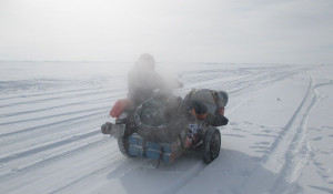 Барнаулец Андрей Аксенов в мороз отправился на Байкал на мотоцикле