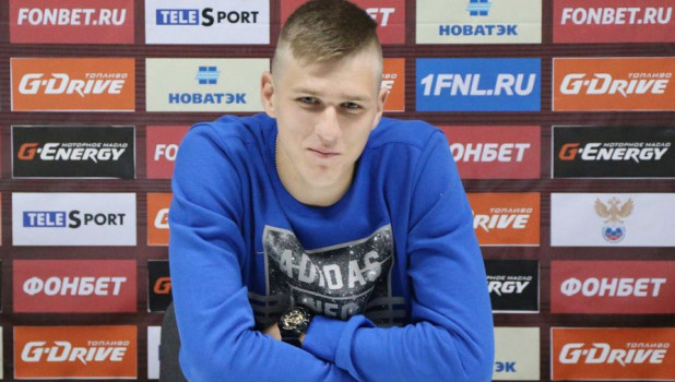 Футболист из Барнаула Александр Соболев