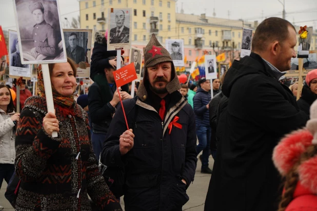 "Бессмертный полк" в Барнауле. 9 мая 2018.