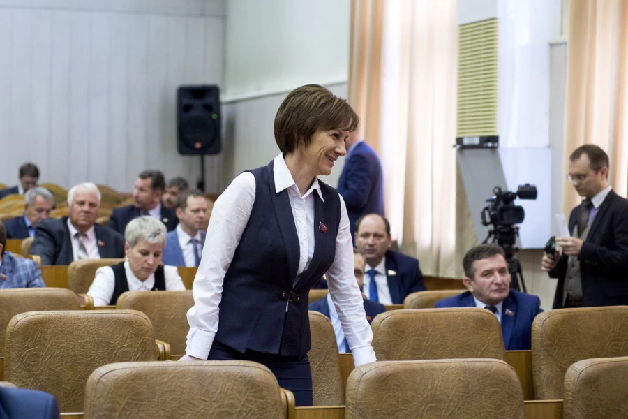 Татьяна Ильюченко на представлении врио губернатора Алтайского края Виктора Томенко. 1 июня 2018 года. Татьяна Ильюченко на представлении врио губернатора Алтайского края Виктора Томенко. 1 июня 2018 года.