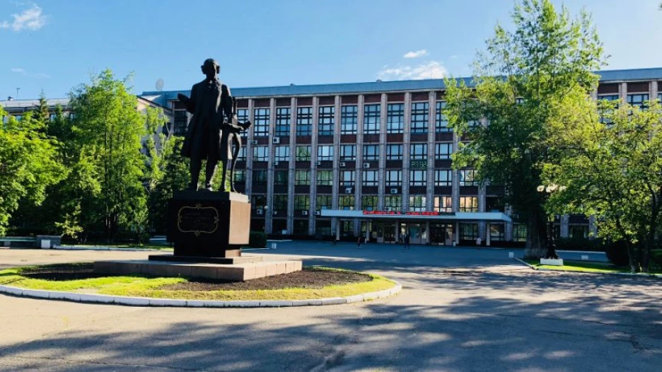 АлтГТУ им. И.И. Ползунова. Политехнический университет, здание, главный корпус.