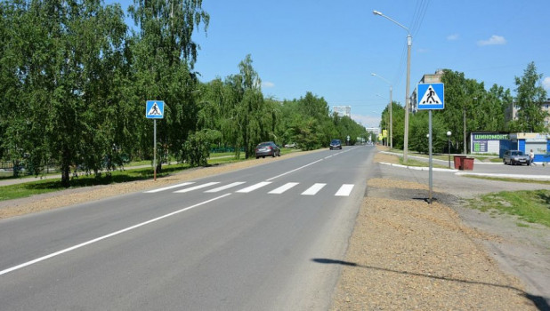 Ремонт дороги на улице Панфиловцев в Барнауле