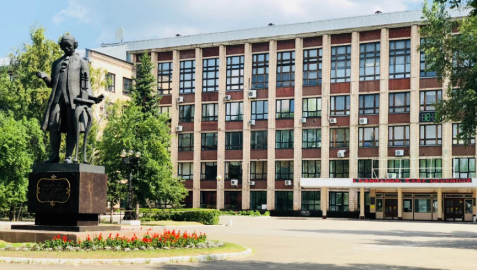 Алтайский государственный технический университет.