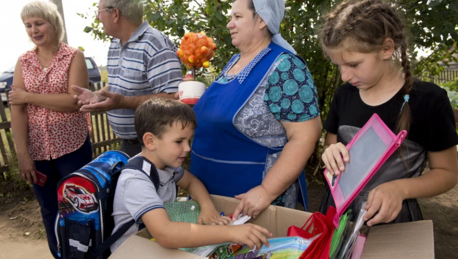 Семья погорельцев Титовых из немецкого национального района 