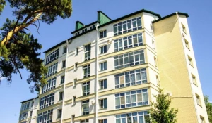 Недвижимость.