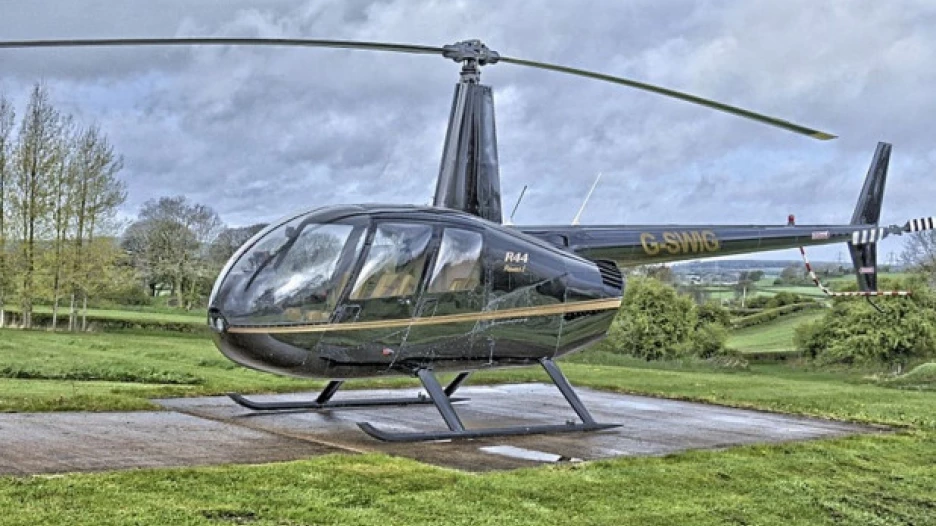 Вертолет Robinson R-44.