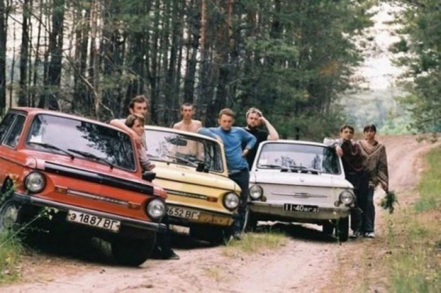 &quot;Молодежь на модных тачках&quot;. СССР, 1990-е.