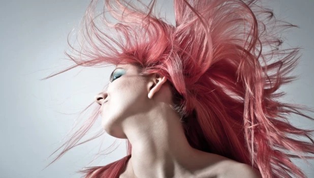 Прическа. Розовые волосы. Стиль