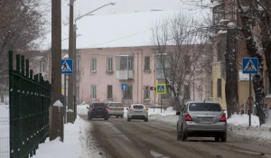 Автомобили в Барнауле.