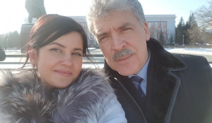 Мария Прусакова и Павел Грудинин в Барнауле.