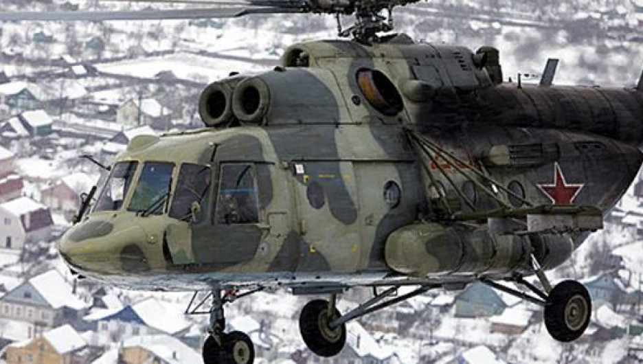 Военный вертолет Ми-8.