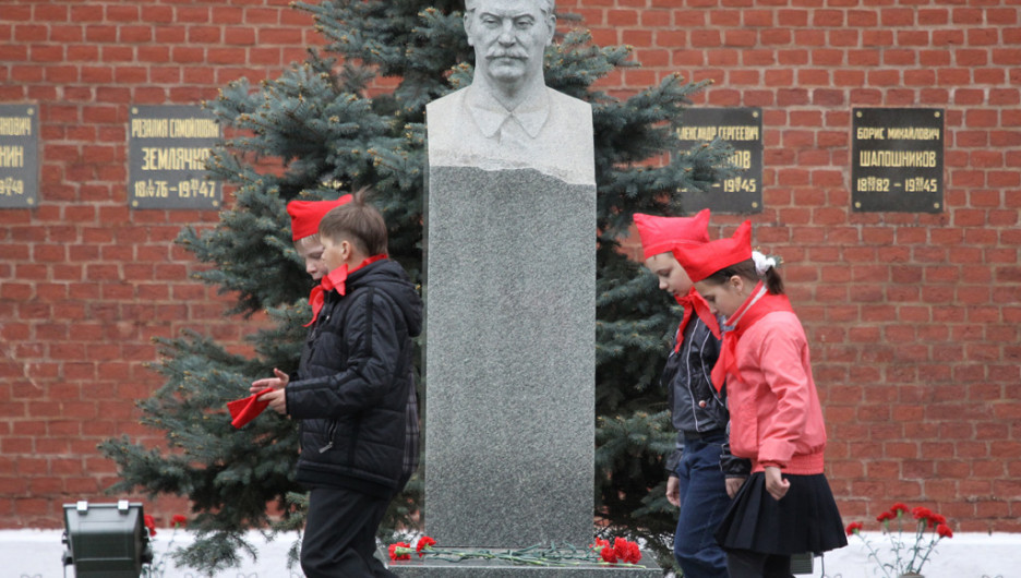 Могила Сталина у Кремлевской стены