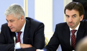 Глава МВД Владимир Колокольцев и Михаил Абызов.